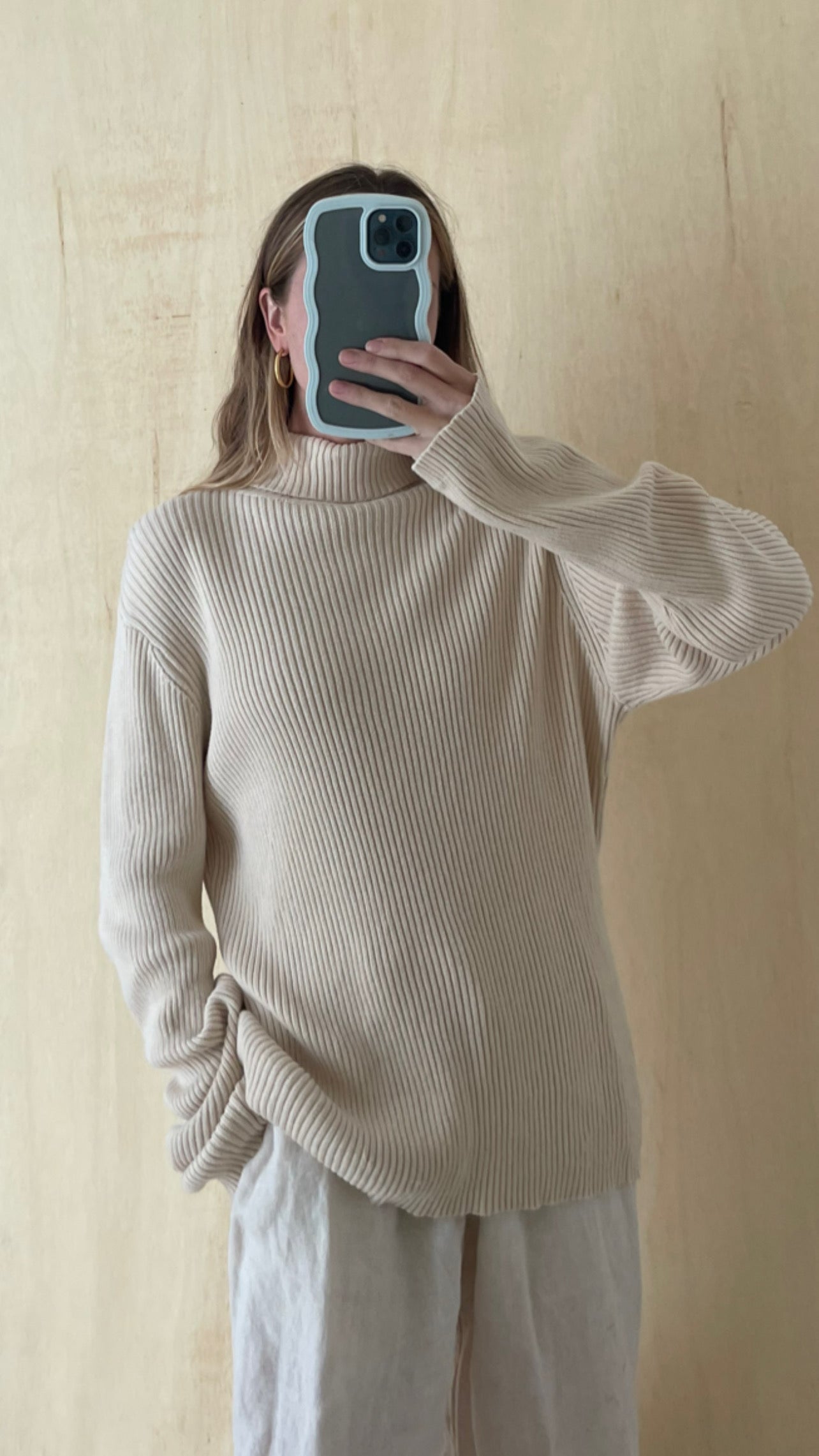 Vintage Ivory Ribbed Turtleneck